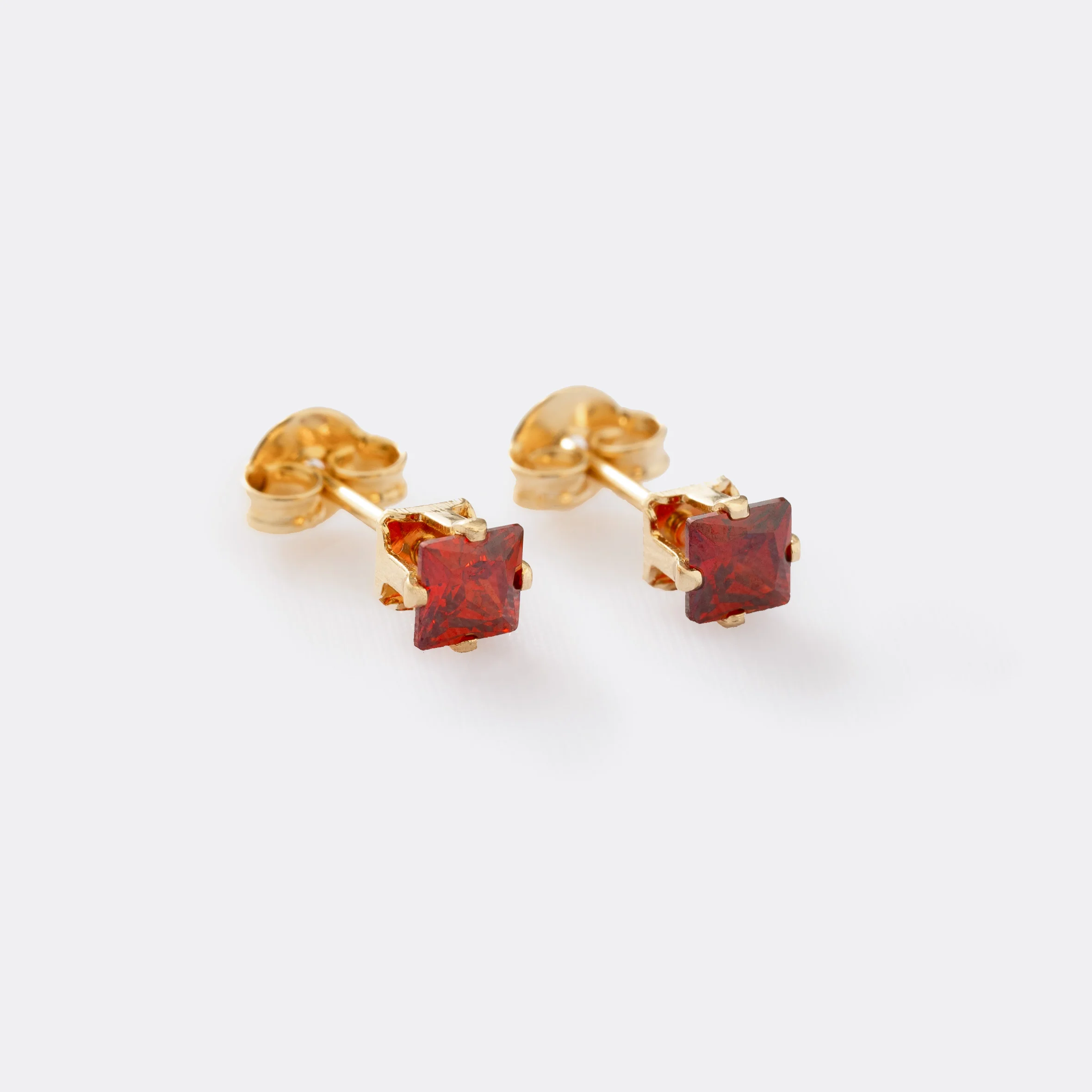 Aretes Topo Circón Cuadrado