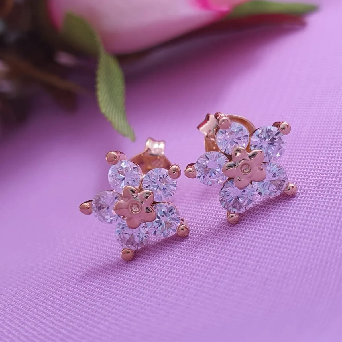 Aretes Flor 5 Circonias — vista 5